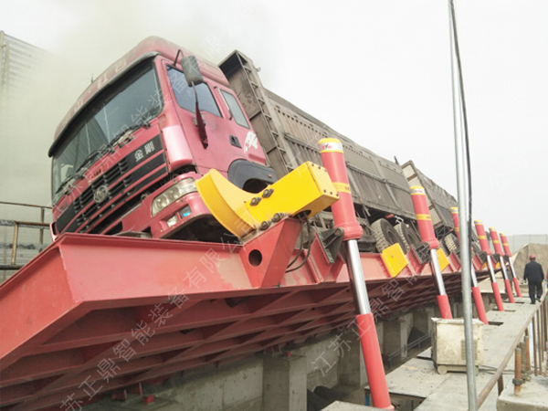 超長、超重側(cè)翻卸車機